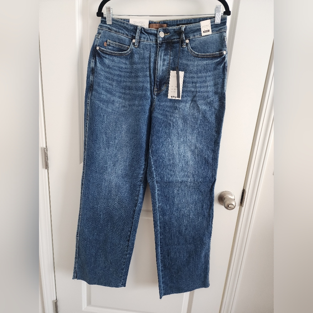Classic Blue Denim Jeans By Judy Blue. Tummy Control, Lots Of Stretch. Size 14w.